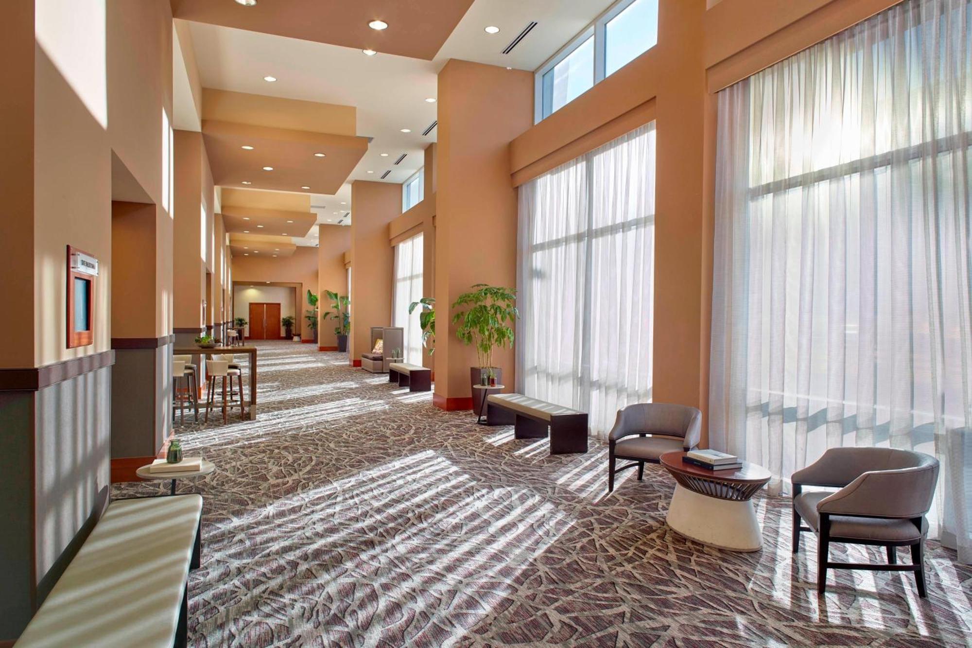 Raleigh Marriott City Center Екстериор снимка